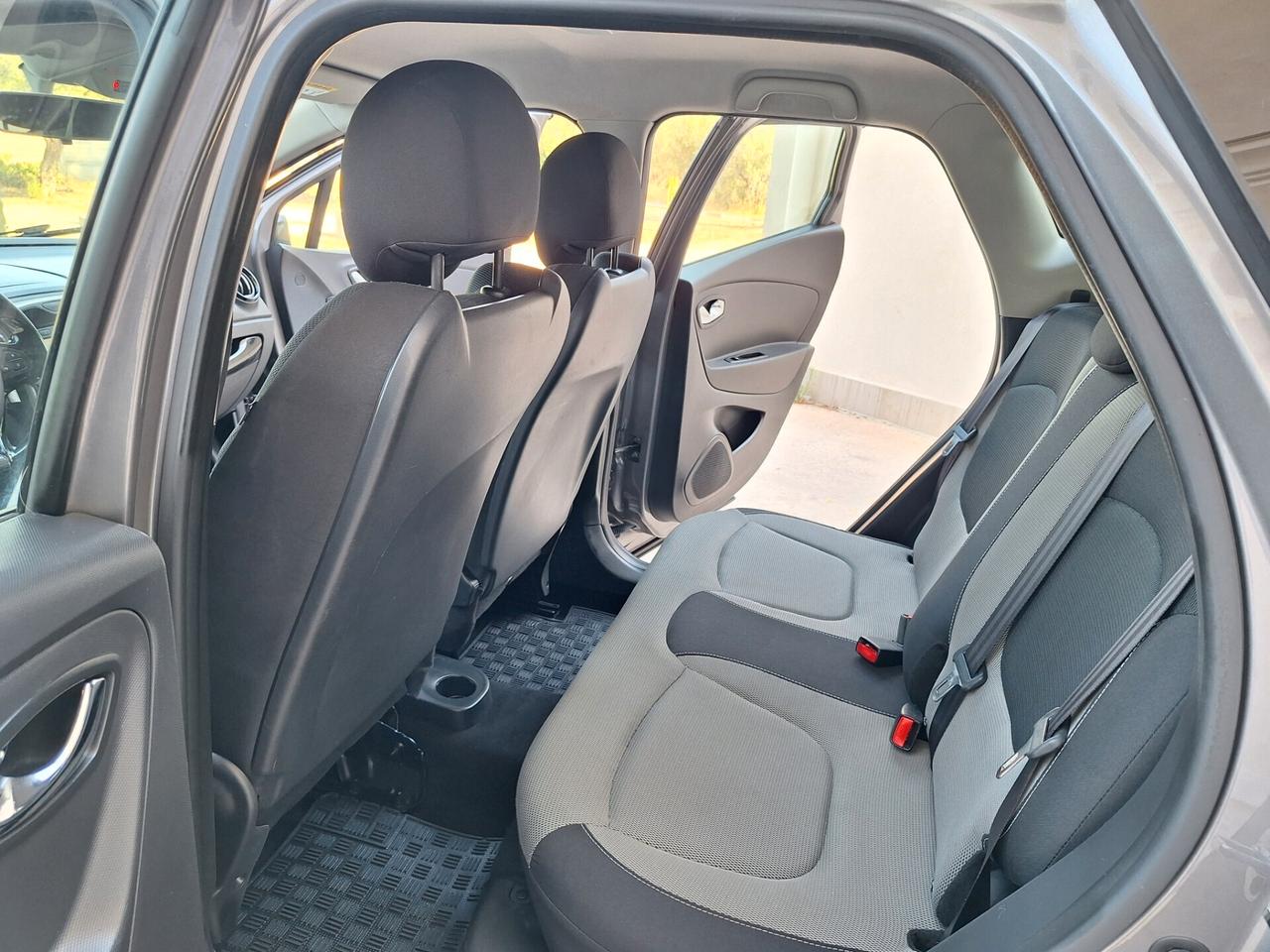 Renault Captur dCi 90 CV NAVI 112000 km 2016