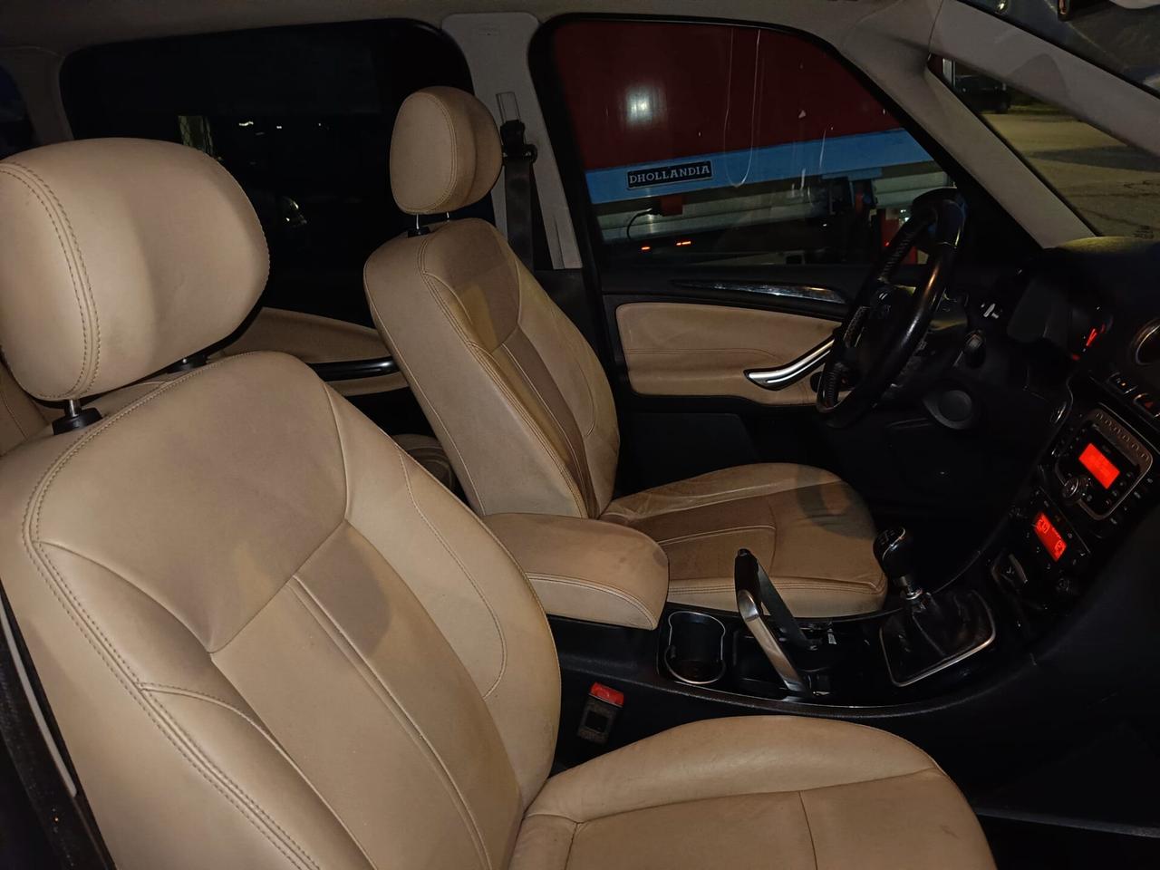 Ford Galaxy 2.2 TDCi - 7 POSTI