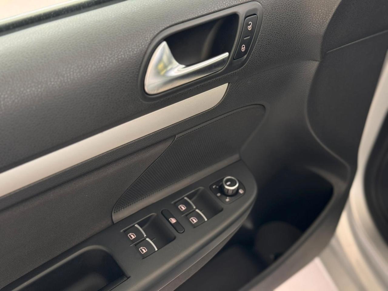 Volkswagen Golf Variant 1.6 TDI DPF Highline