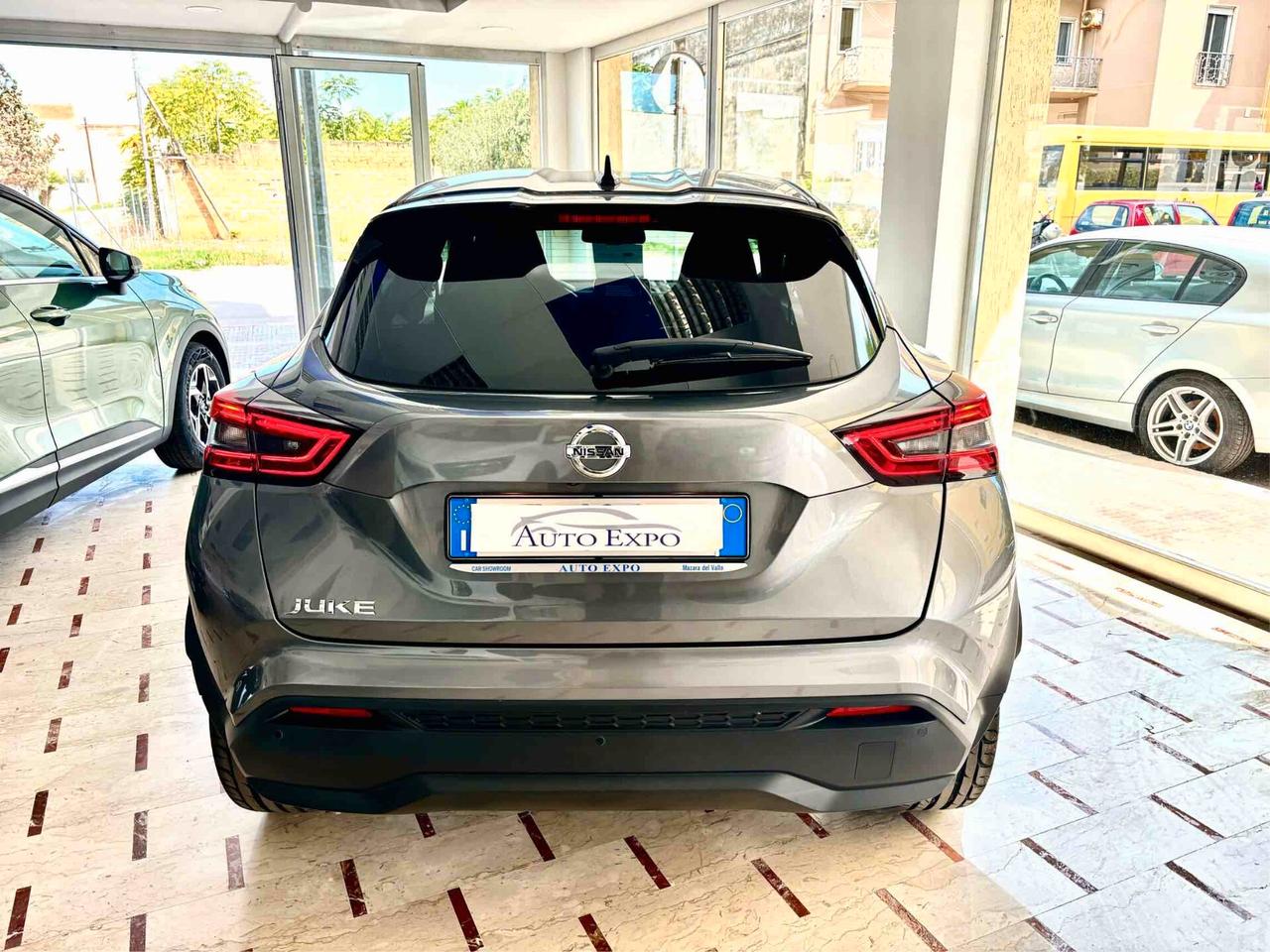 Nissan Juke 1.0 DIG-T 114 CV N-Connecta