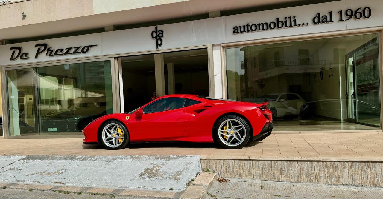 Ferrari F8 F8 Tributo