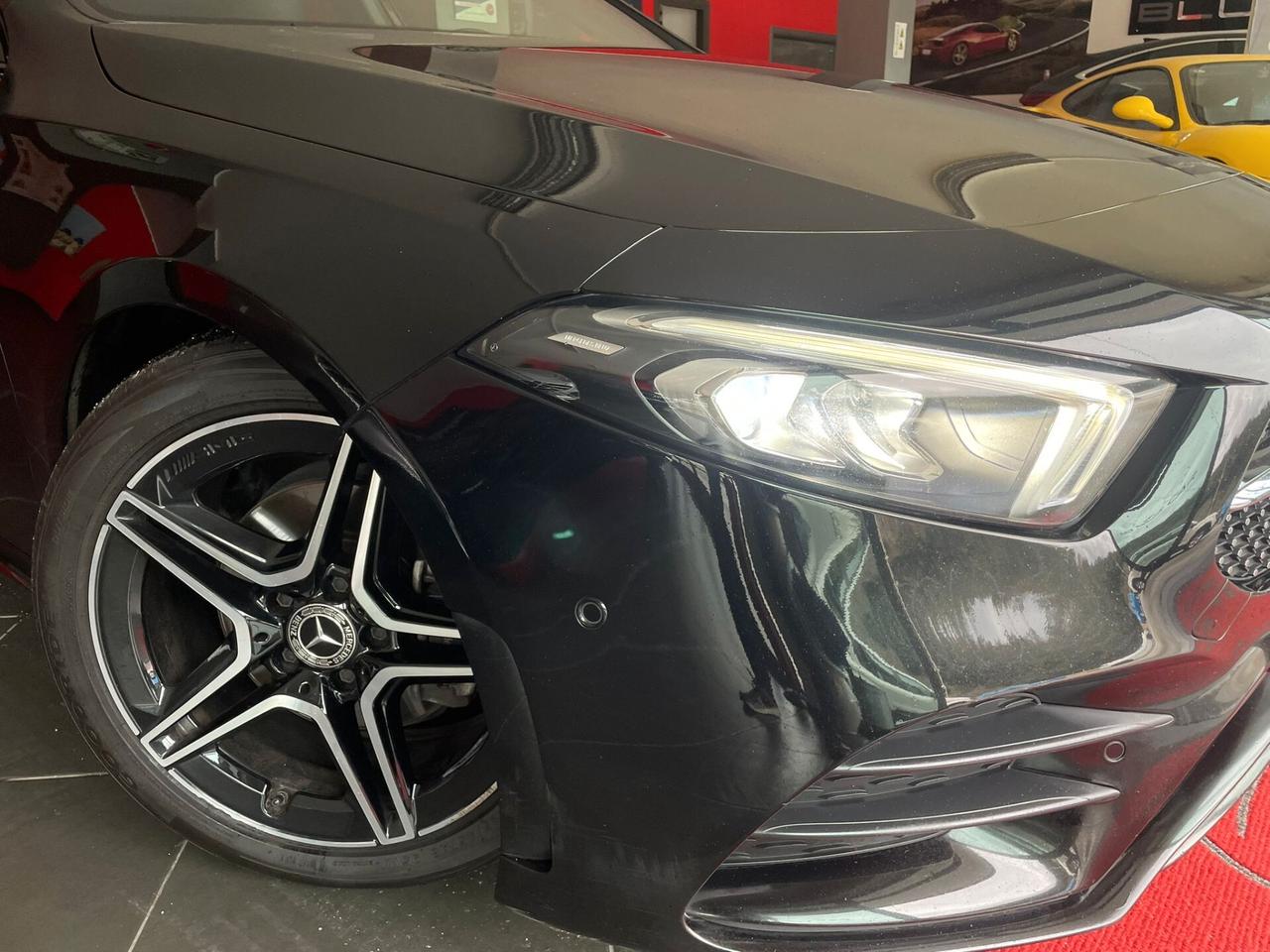 MERCEDES CLASSE A 180d PREMIUM AMG LINE *TETTO*