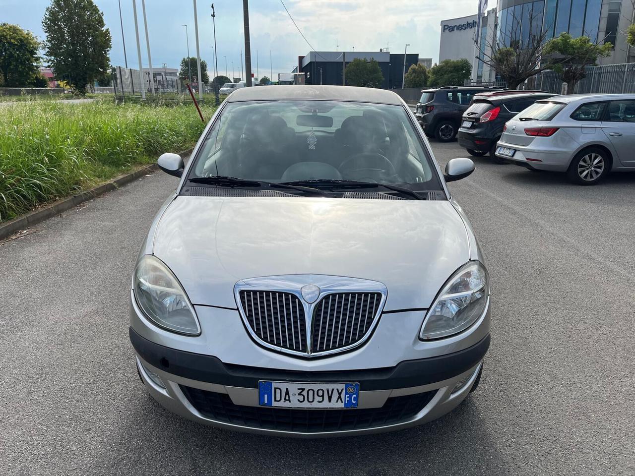 Lancia Ypsilon 1.2 Argento