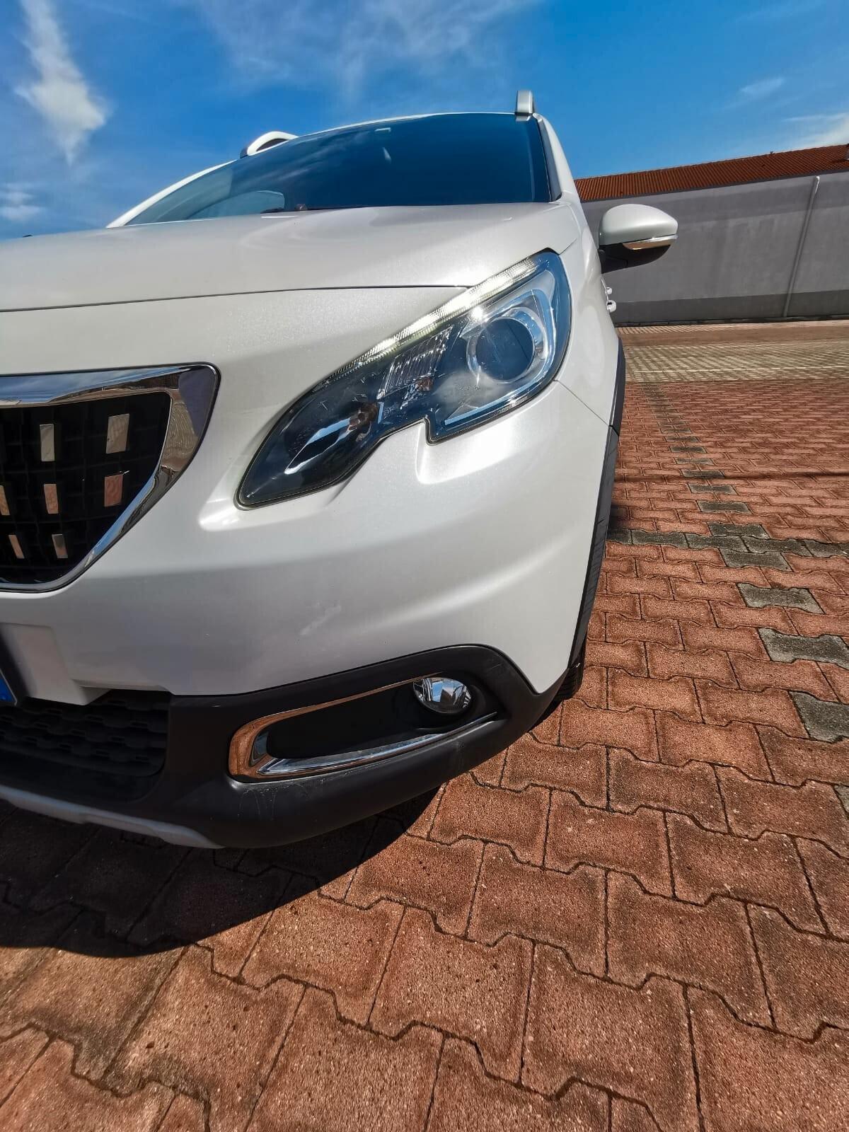 Peugeot 2008 BlueHDi 100 Allure 2017 NAV/RETROC.