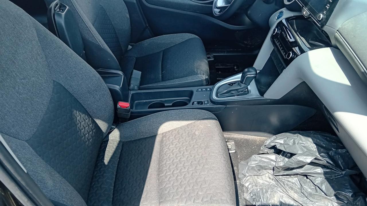 Toyota Yaris Cross 1.5 Hybrid 5p. E-CVT Active SINISTRATA