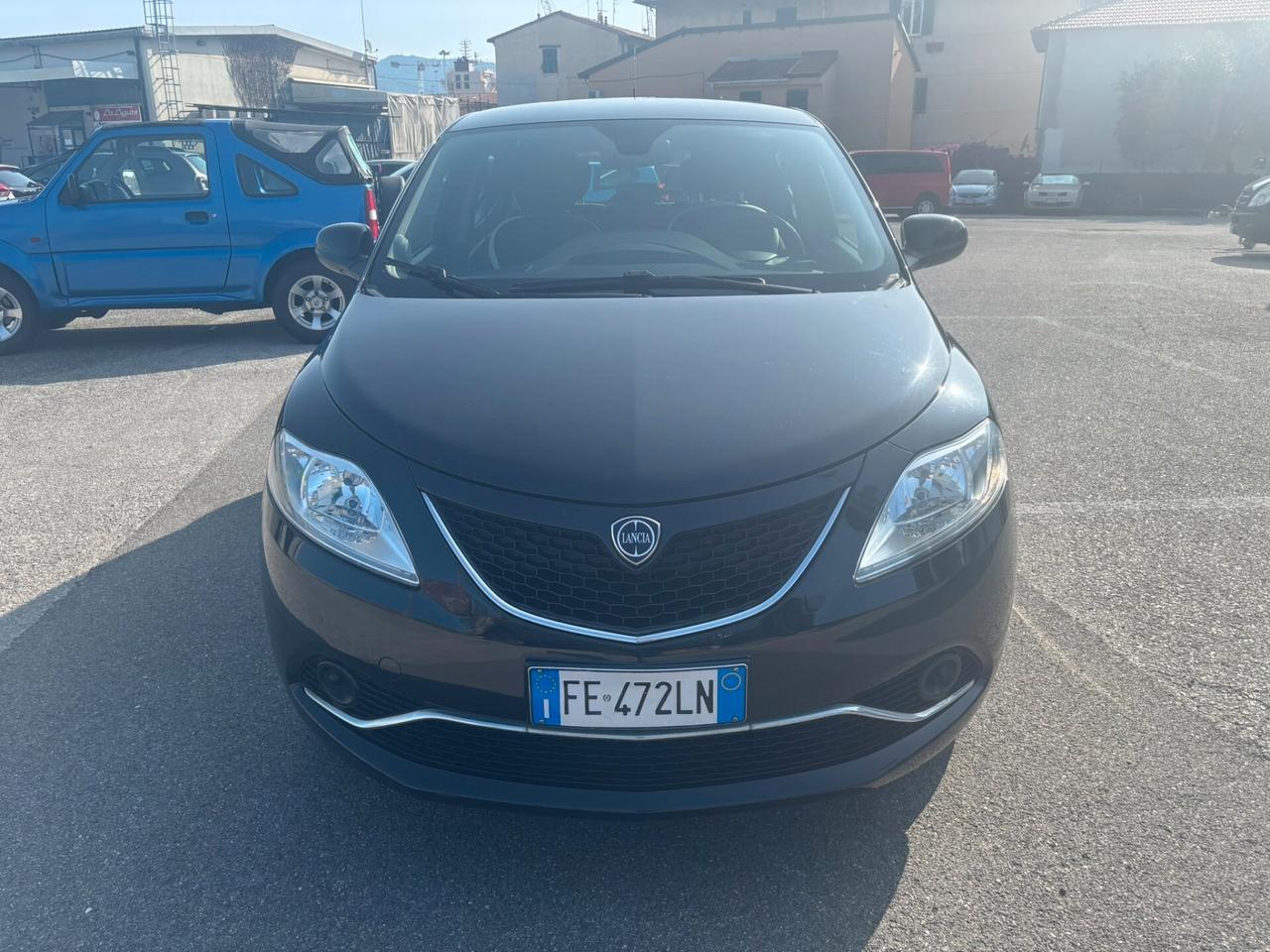 Lancia Ypsilon 1.2 69 CV 5 porte Gold