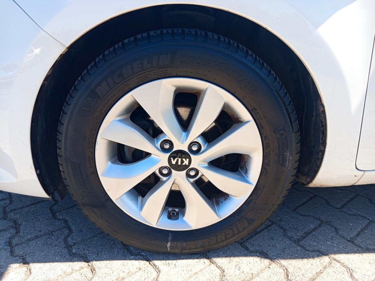 Kia Rio 1.2 CVVT 5p. Cool