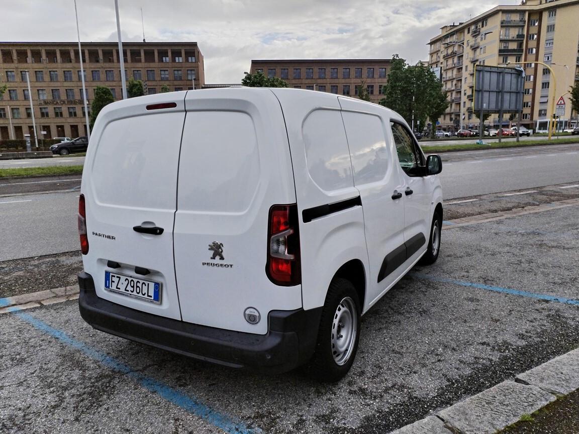 Peugeot Partner HDi 75 van 3 p prezzo iva 75000km