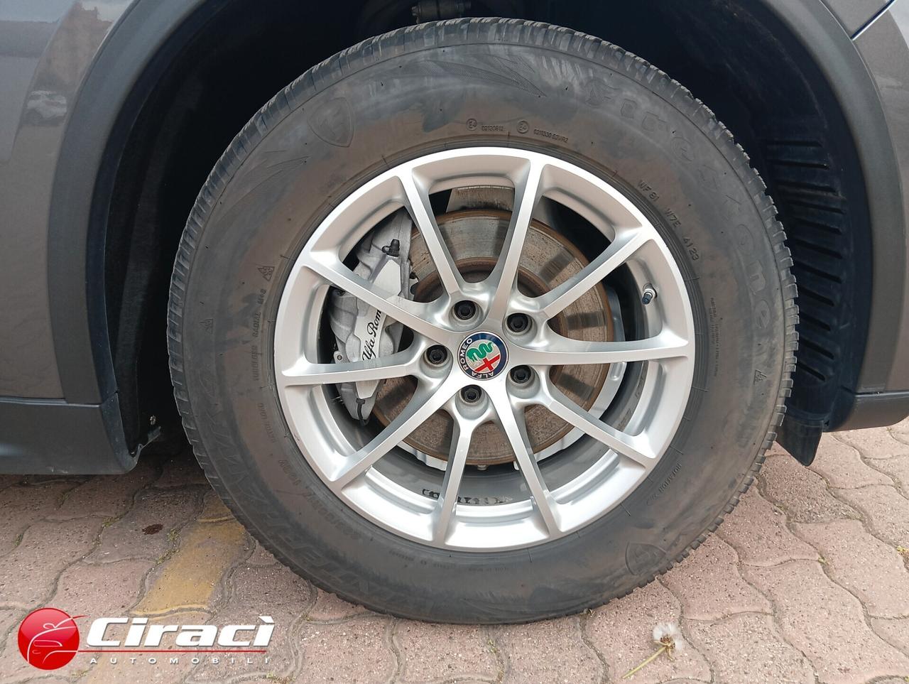 Alfa Romeo Stelvio 2.2 Turbodiesel 190 CV AT8 Q4 Business