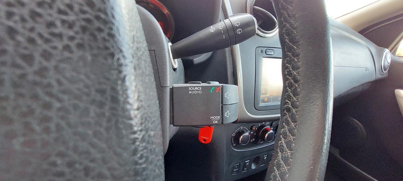 DACIA SANDERO STEPWAY 1,5 DIESEL 90 CV NAVIGATORE CRUISE IMPECCABILE FULL FULL TELEFONO