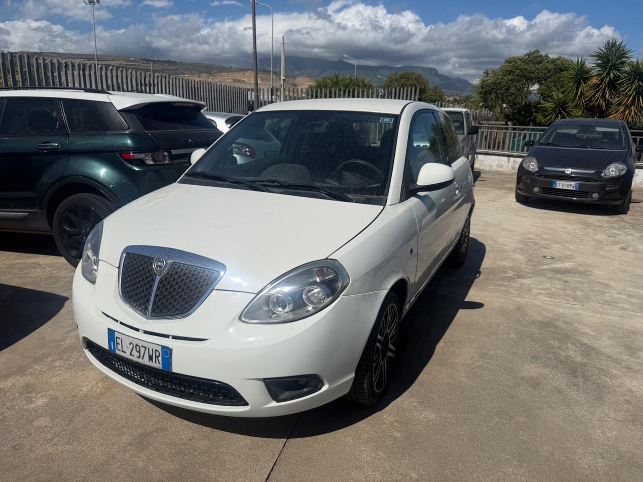 Lancia Ypsilon 1.2 69 CV 5 porte GPL Ecochic Gold