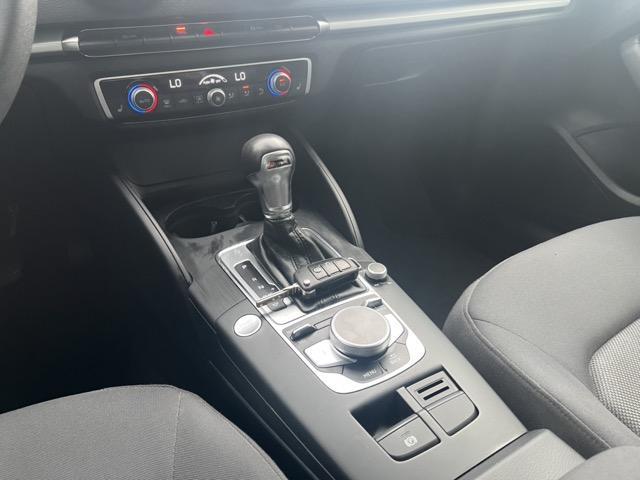 Audi A3 35 2.0 TDI Admired S tronic