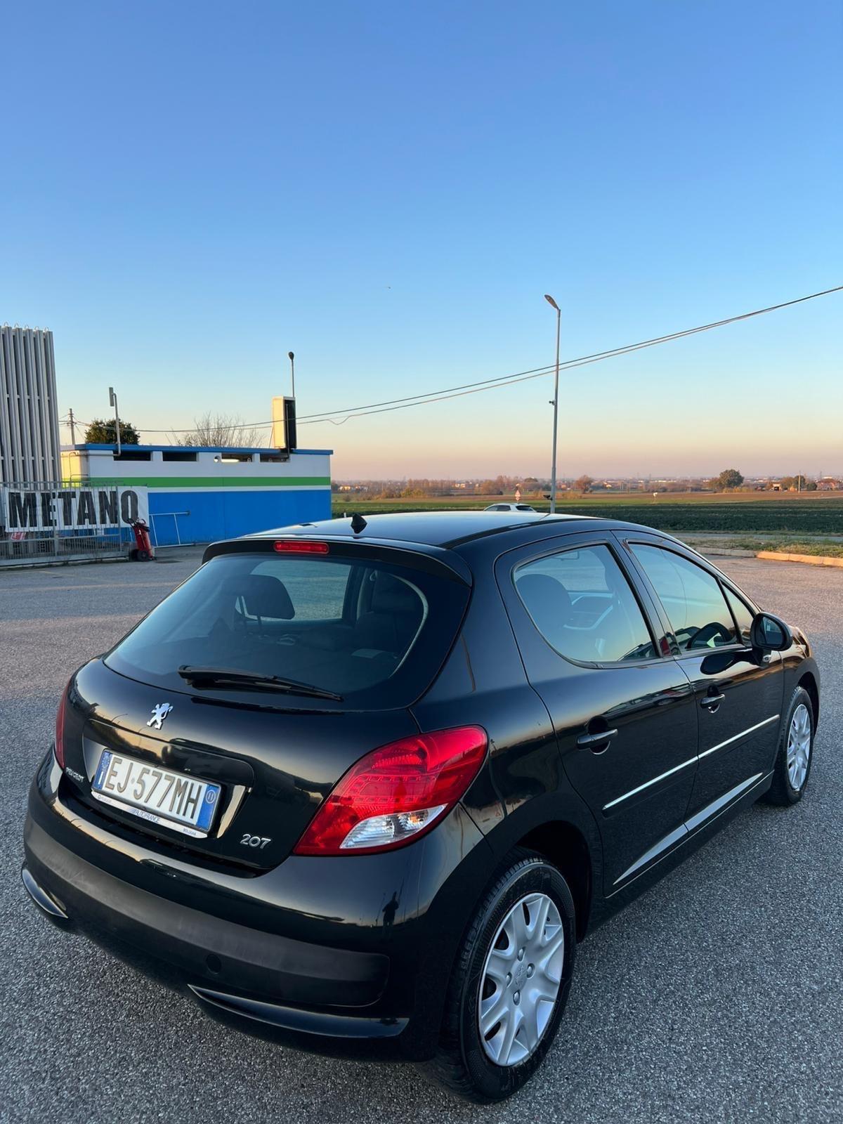 Peugeot 207 1.4 HDi 70CV FAP 5p. Mix