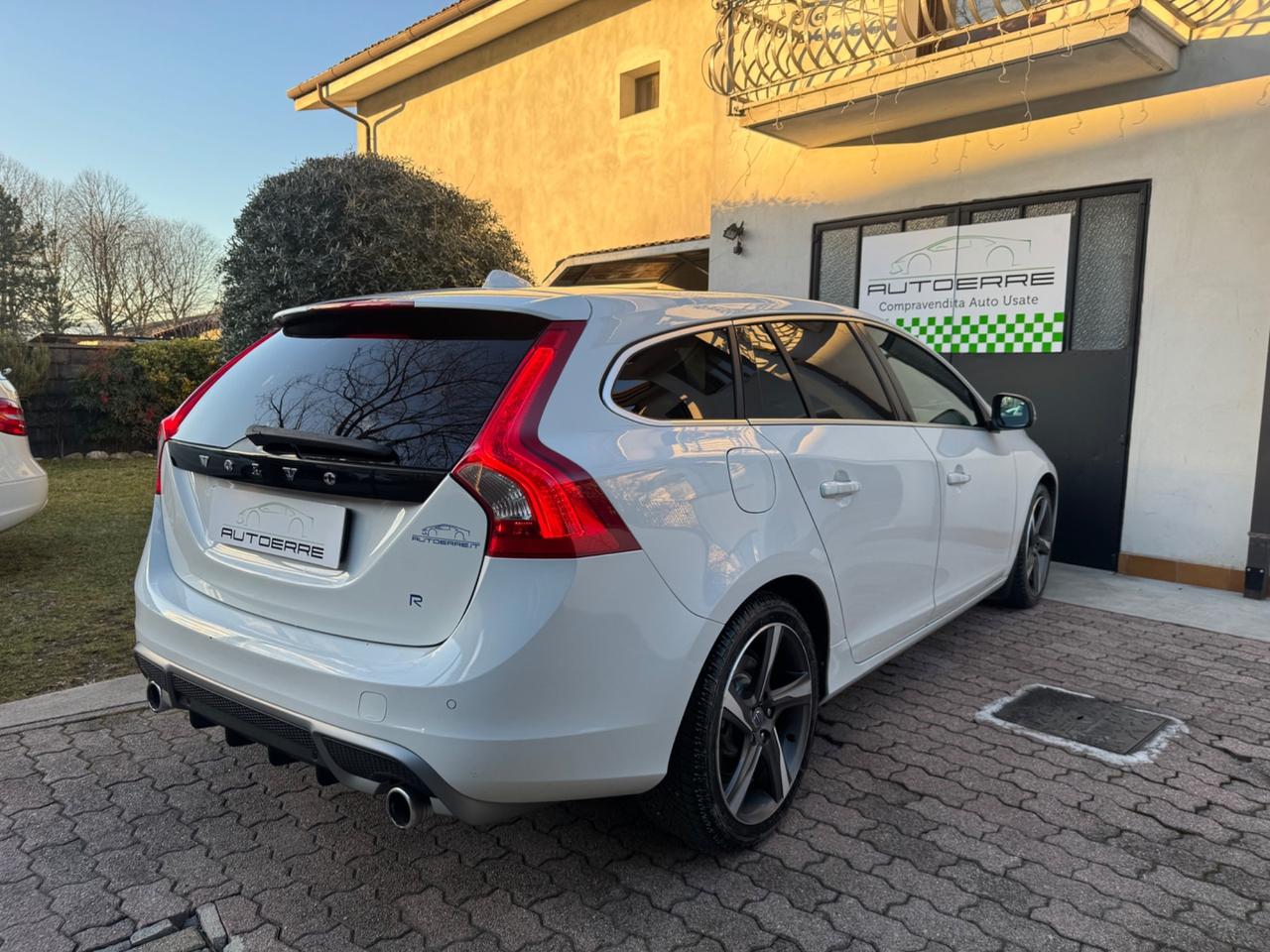 Volvo V60 D3 Geartronic R-design