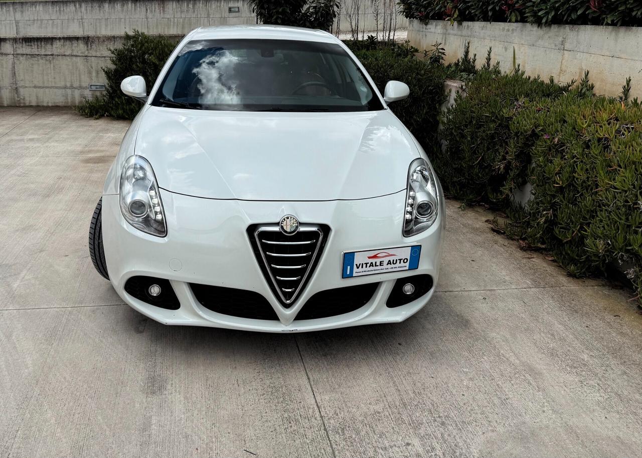 Alfa Giulietta 1.6 JTDm Exclusive 105 CV Si neopatentati