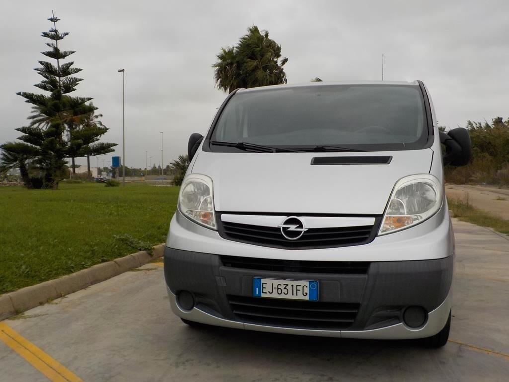 Opel Vivaro 27 2.0 CDTI PC-TN Combi 9 posti