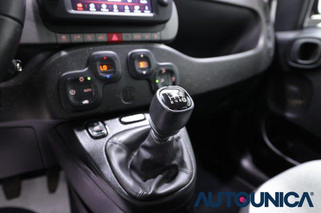 FIAT Panda 1.0 FIREFLY S&S HYBRID CITY CROSS NEOPATENTATI