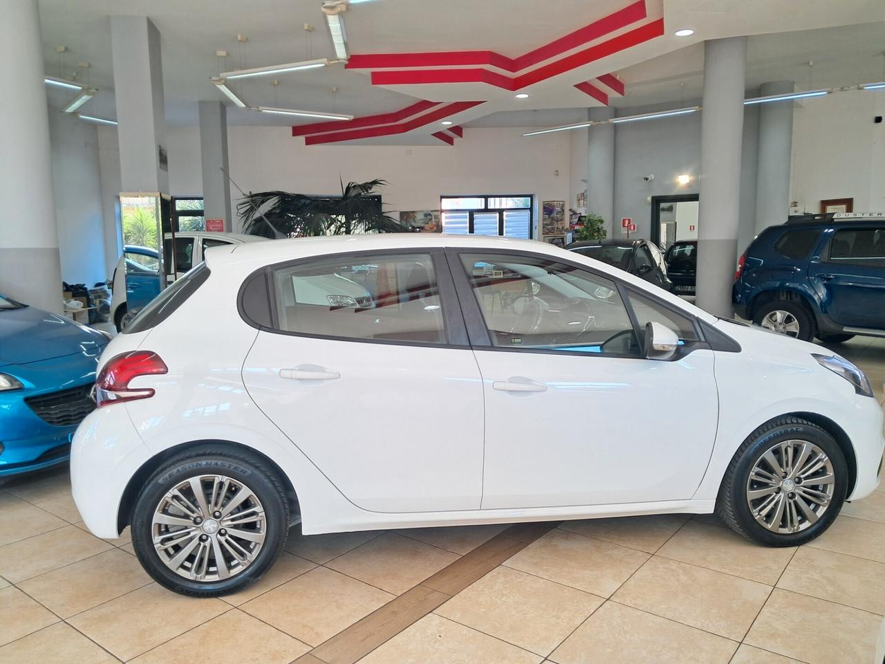 Peugeot 208 PureTech 82 5p. GPL Allure(Motore revisionato)