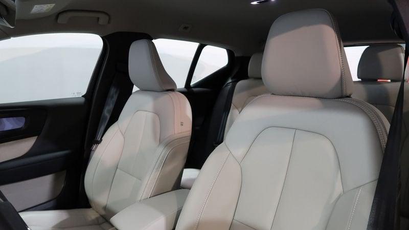 Volvo XC40 Recharge T5 Plug-in Hybrid Recharge Plus Bright