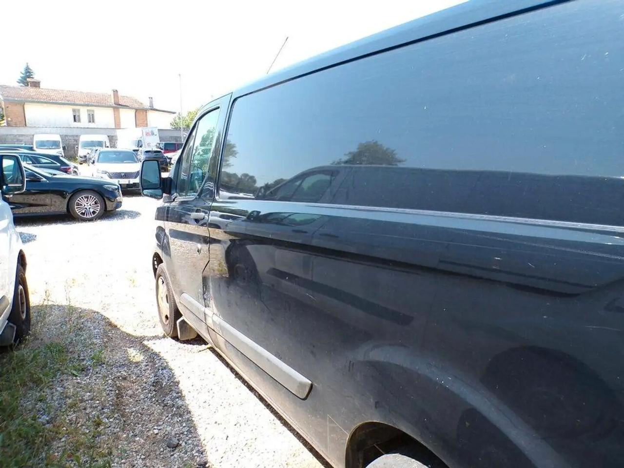 Ford Transit Custom 2023 CON GARANZIA 12 MESI **DISTRIBUZIONE NUOVA ** * TELECAMERA-PDC + 130CV KM 90.000