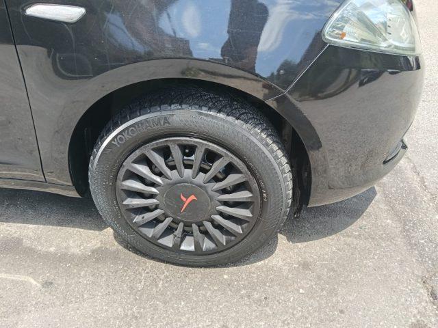 LANCIA Ypsilon 0.9 TwinAir 85 CV 5 porte Metano Ecochic Elefantin