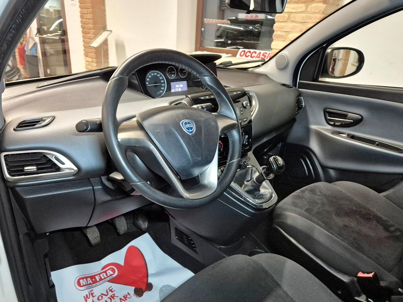 Lancia Ypsilon 1.2 69 CV 5 porte S&S Gold