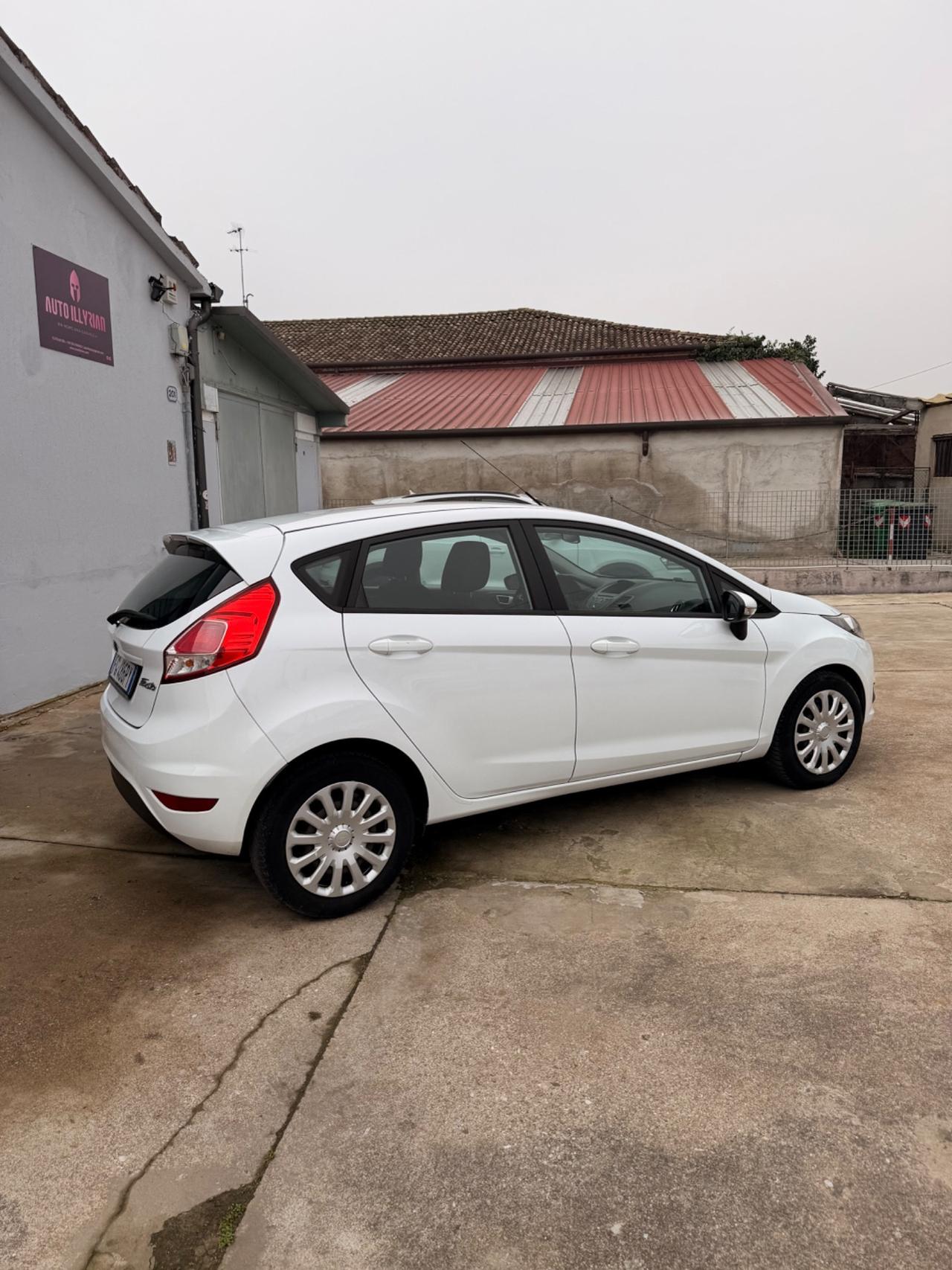 Ford Fiesta 1.5 TDCi 75CV 5 porte ST-Line