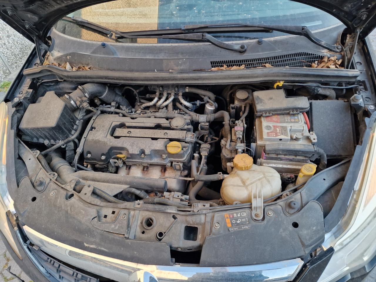 Opel Corsa 1.2 GPL per commercianti