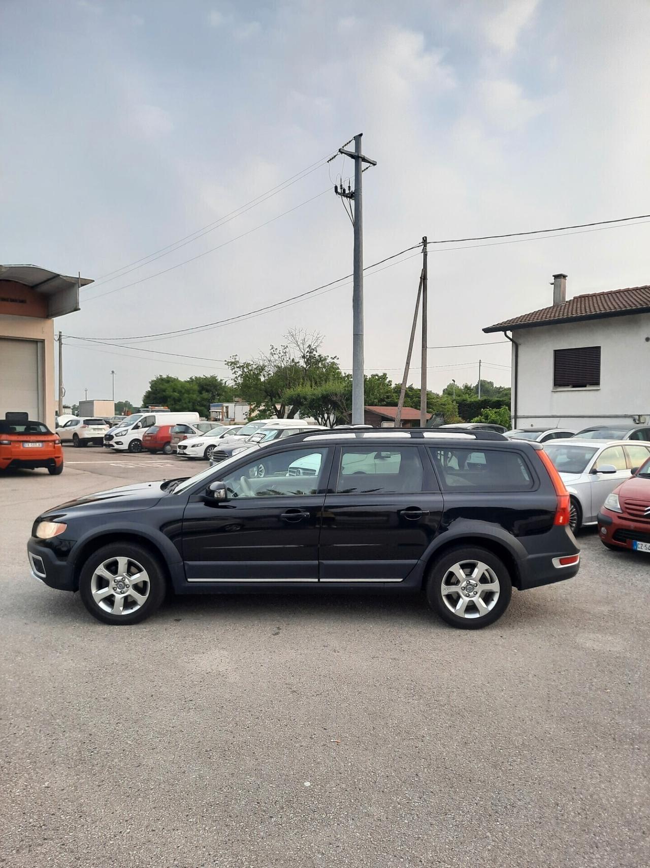 Volvo XC 70 XC70 D5 AWD Summum