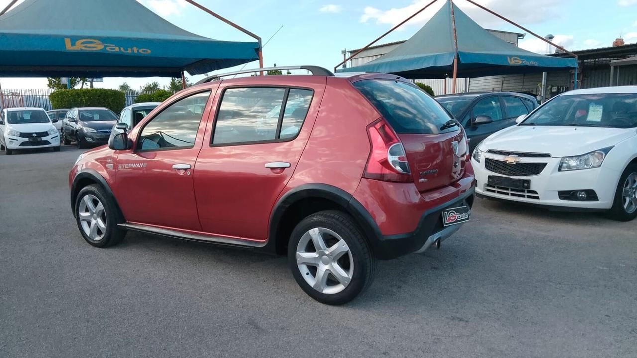 Dacia Sandero Stepway 1.6 GPL