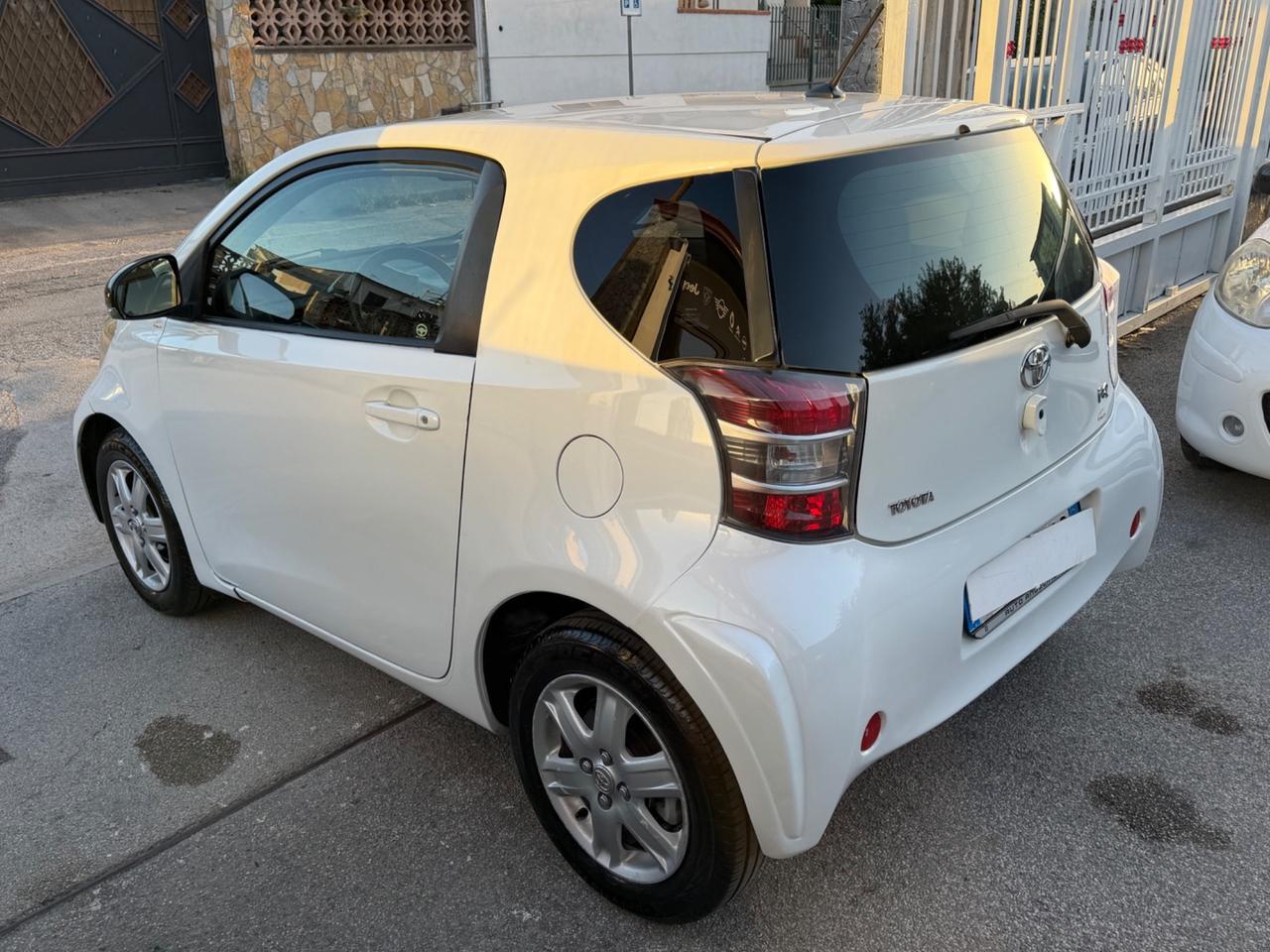 Toyota iQ 1.0 Sol