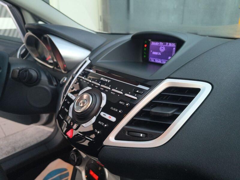 Ford Fiesta Fiesta 1.4 TDCi 5P Titanium