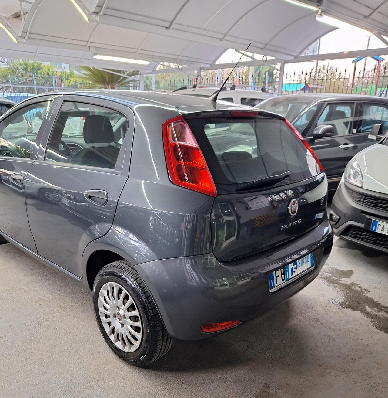 Fiat Punto Street 1.4 8V Natural Power Lounge