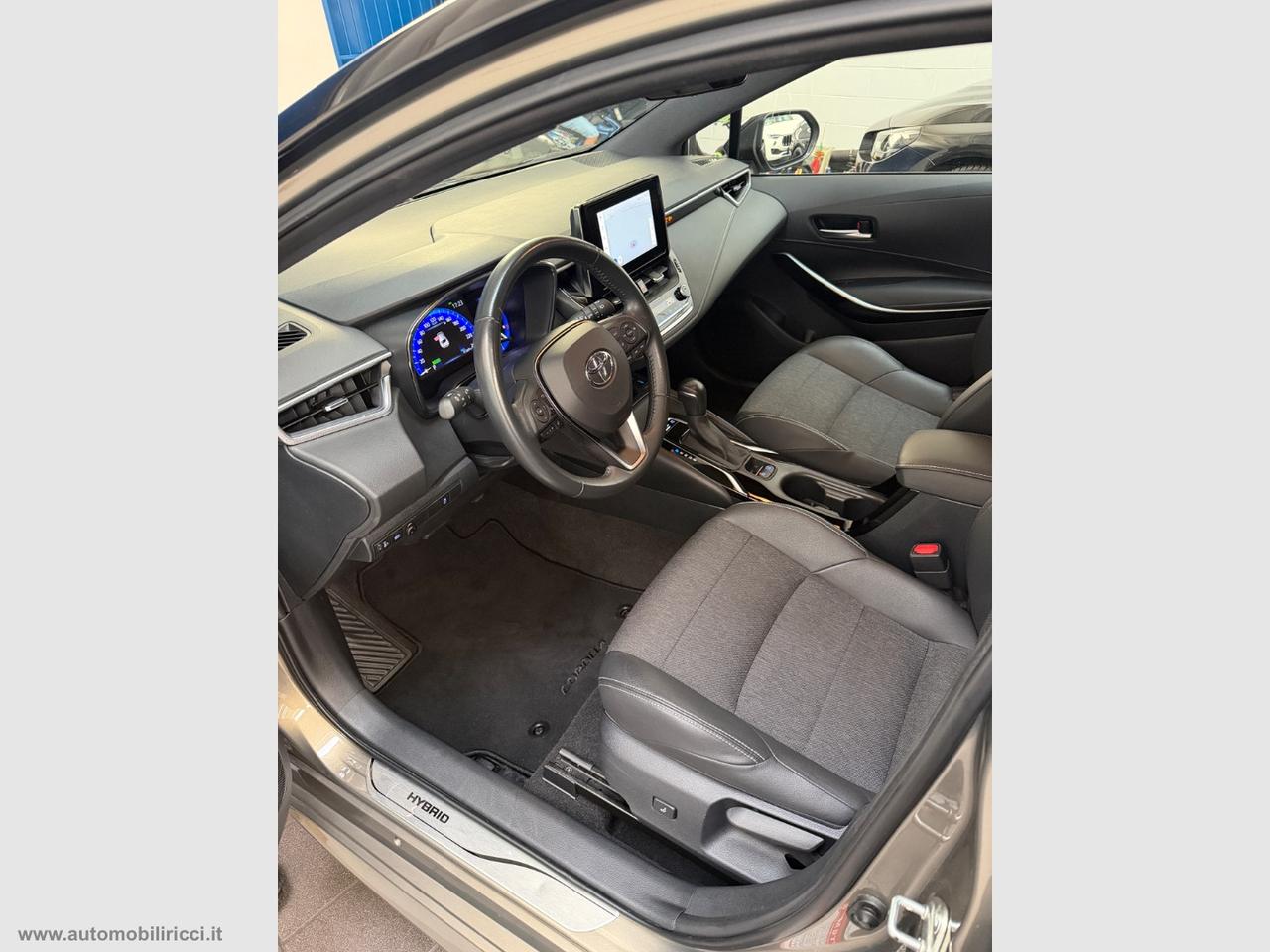 TOYOTA Corolla 1.8 Hybrid Style