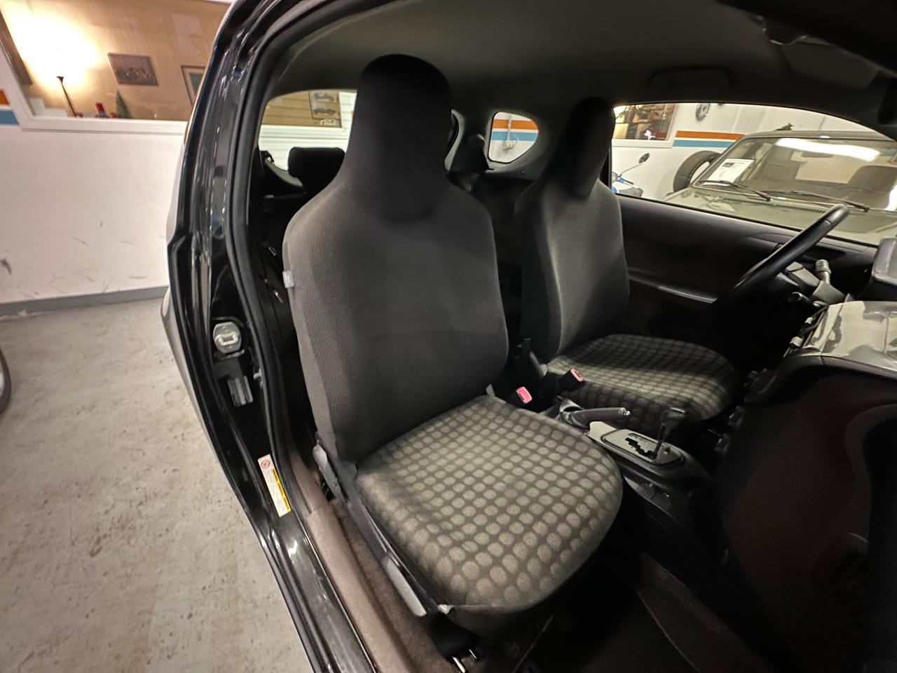 Toyota iQ 1.0 - Autonavigli