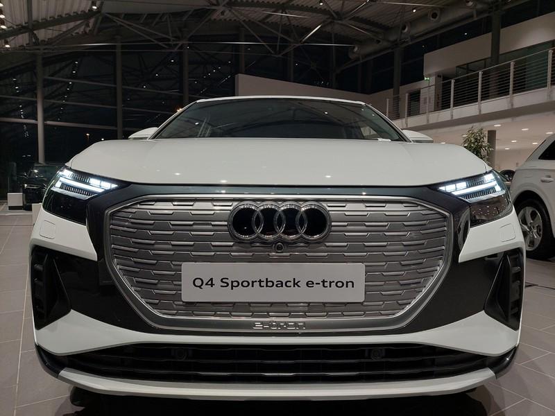 Audi Q4 sportback e-tron 40 business advanced