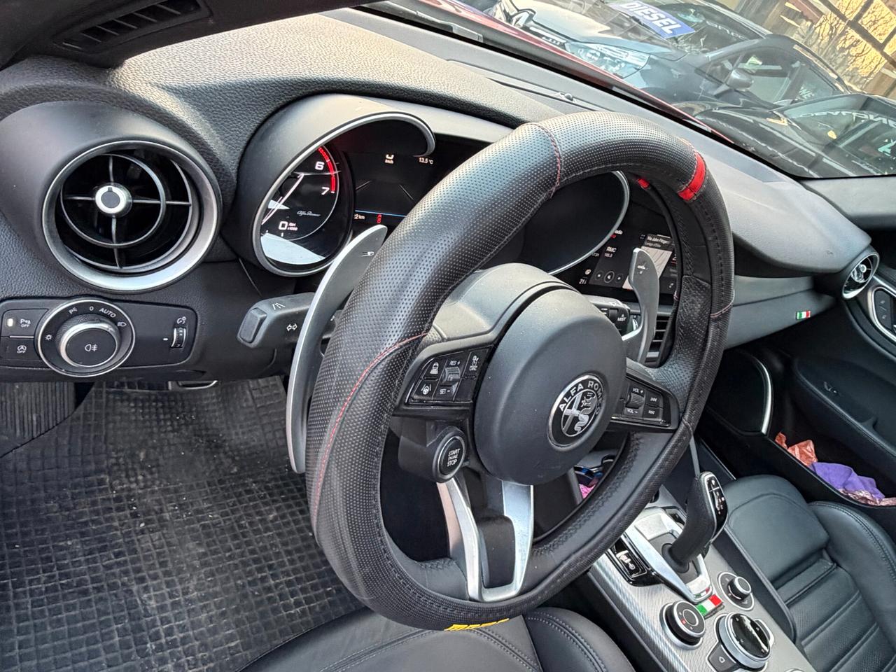 Alfa Romeo Giulia 2.0 Turbo 280 CV AT8 AWD Q4 Veloce