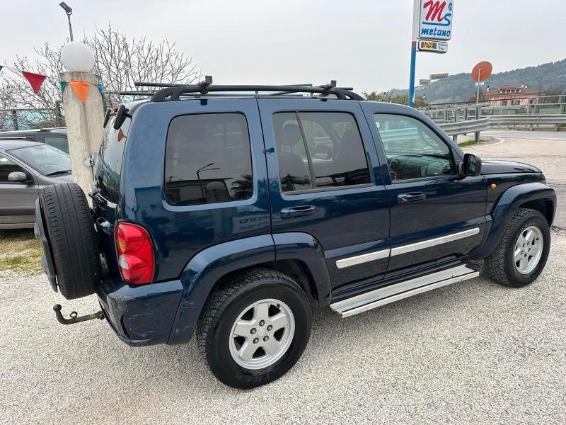 Jeep Cherokee 2.5 crd Sport