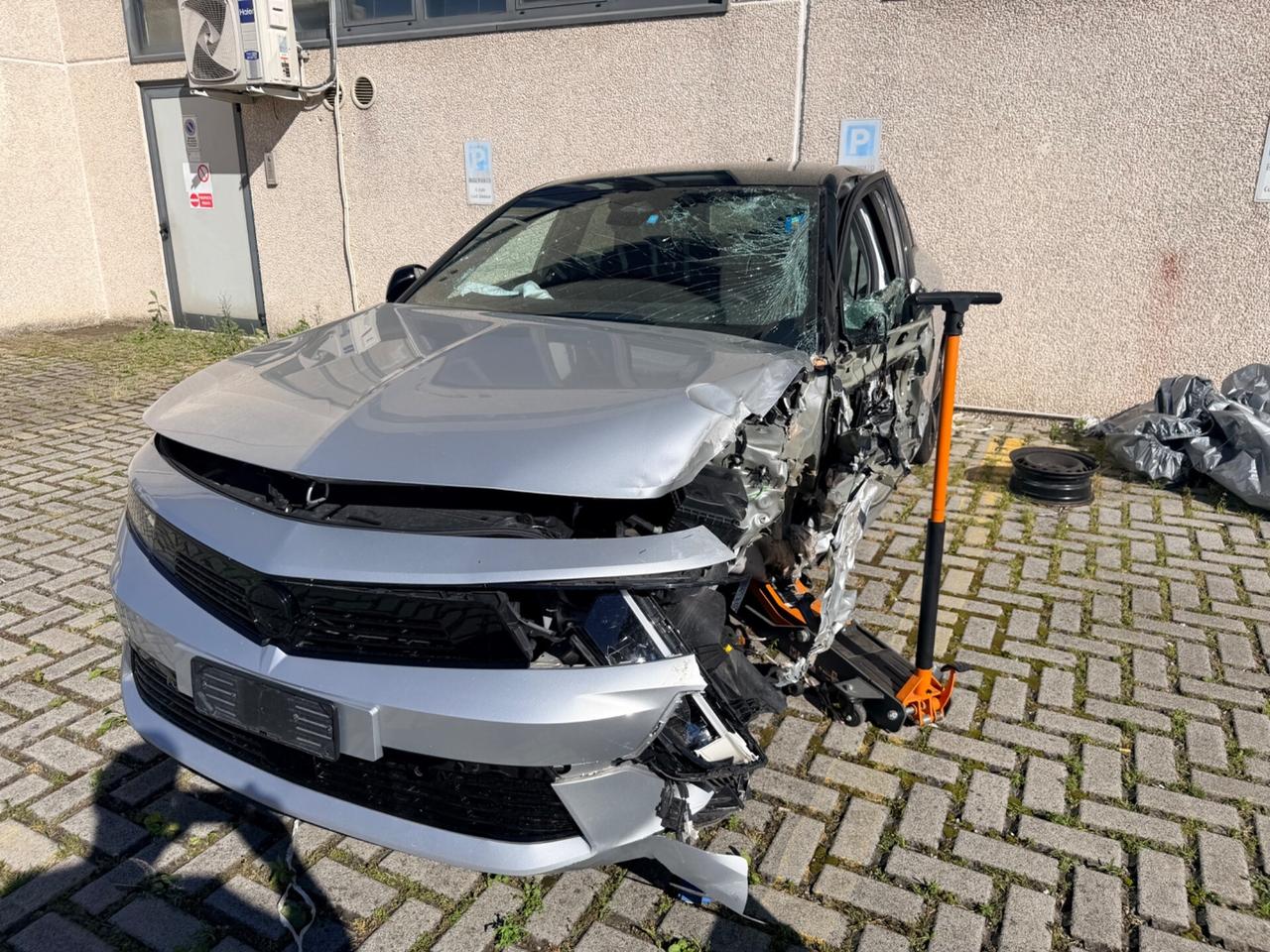 Opel Astra INCIDENTATA