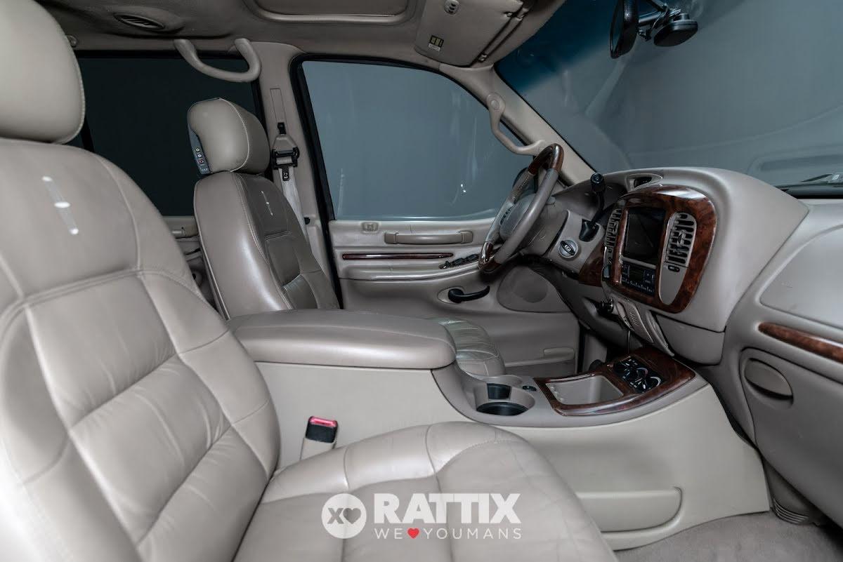 Lincoln Navigator 5.4 V8 GPL 300CV 4WD 7p.ti + barre portatutto