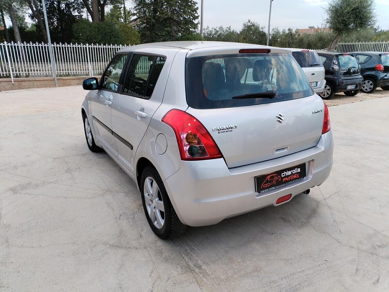 Suzuki Swift 1.3 DDiS 75cv 5 porte NEOPATENTATI