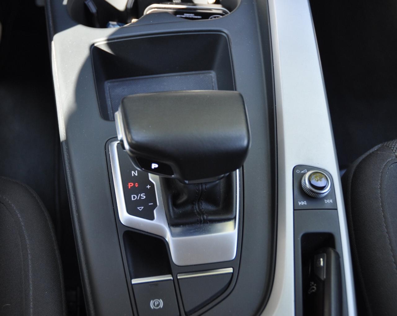 Audi A4 Avant 40 TDI quattro S tronic GANCIO TRAINO