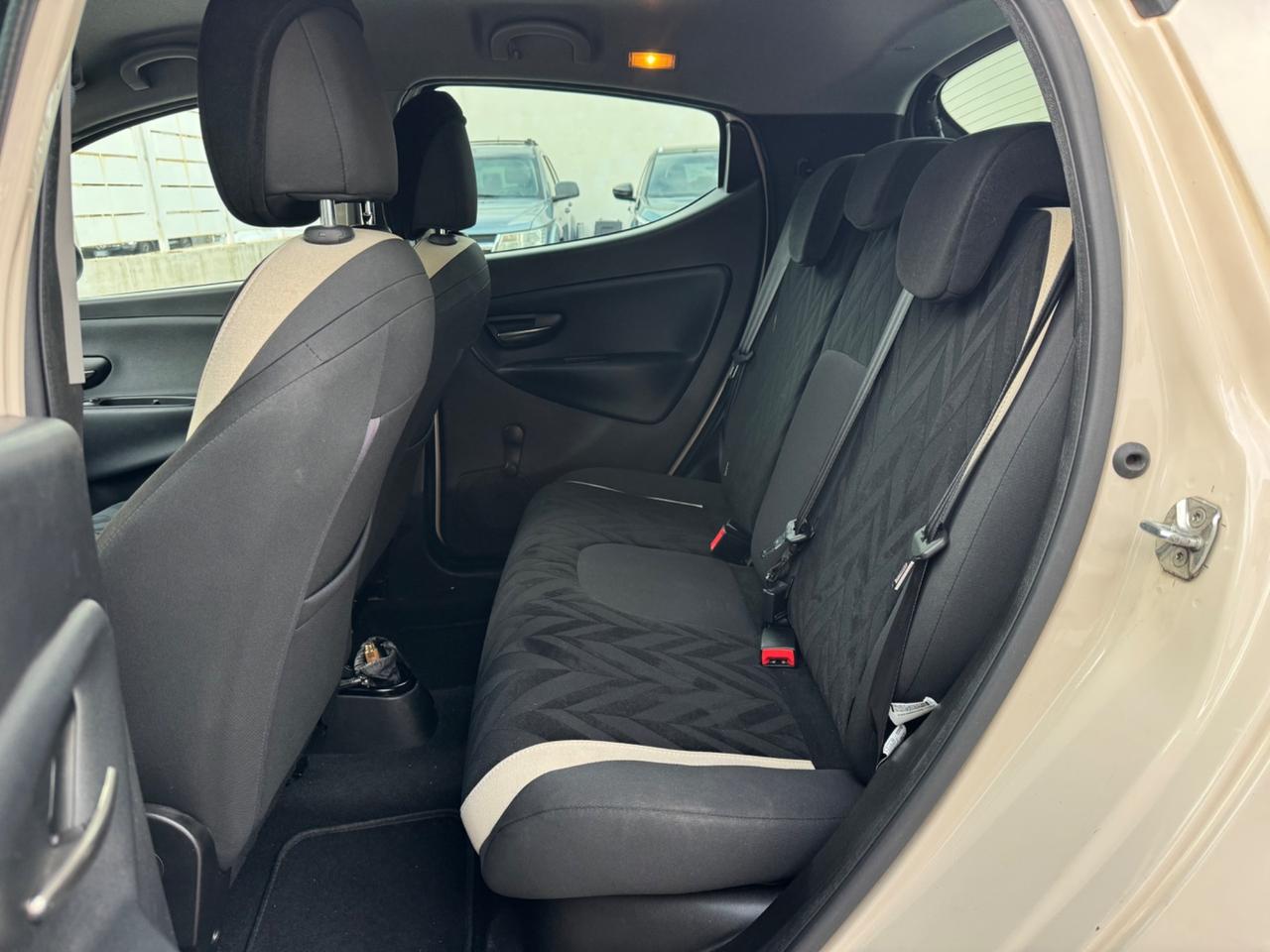 Lancia Ypsilon 1.2 GPL 69CV Ecochic Platinum 2017