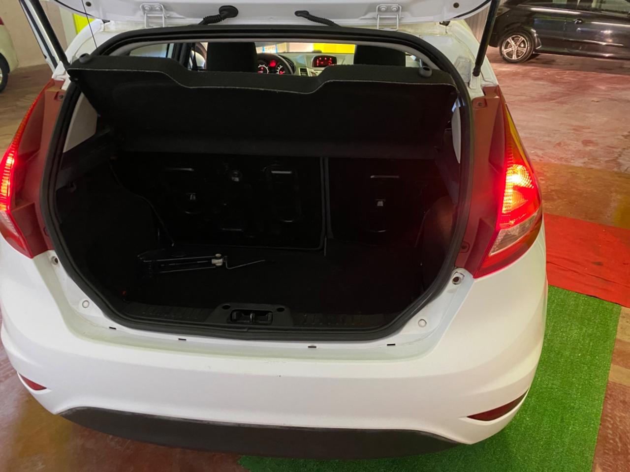 Ford Fiesta 1.4 5 porte Bz.- GPL Titanium