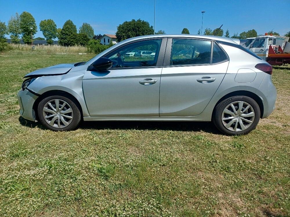 Opel Corsa 1.200 2024 Incidentata