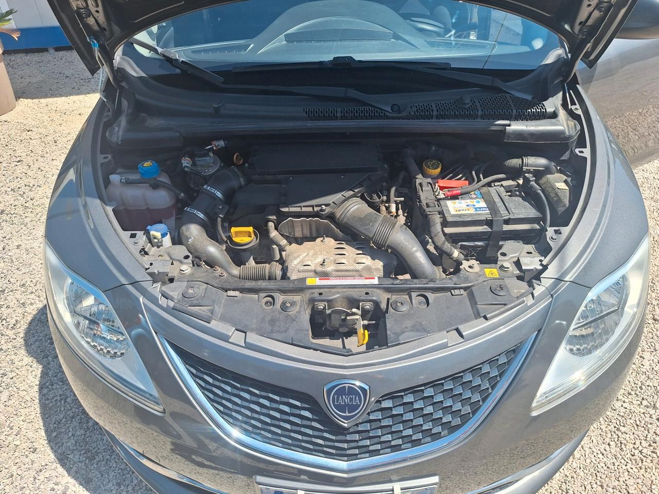 Lancia Ypsilon 1.3 MJT 16V 95 CV 5 porte Silver