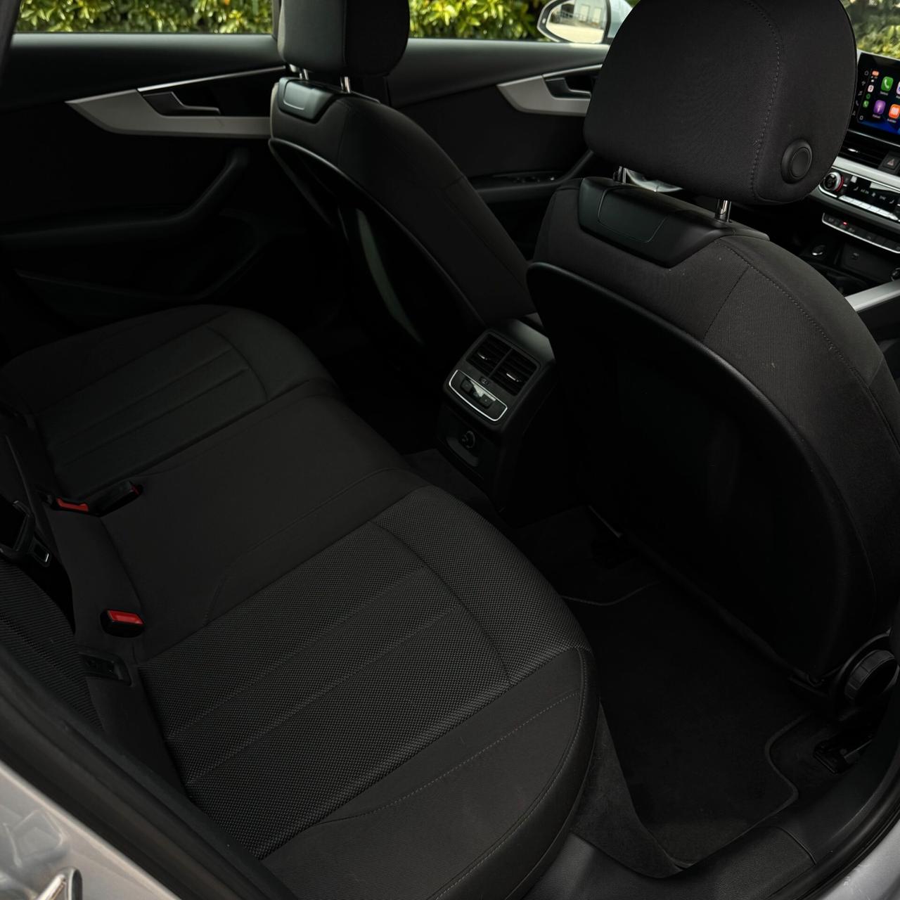 Audi A4 Avant 30 TDI 136 CV Stronic Business Advanced