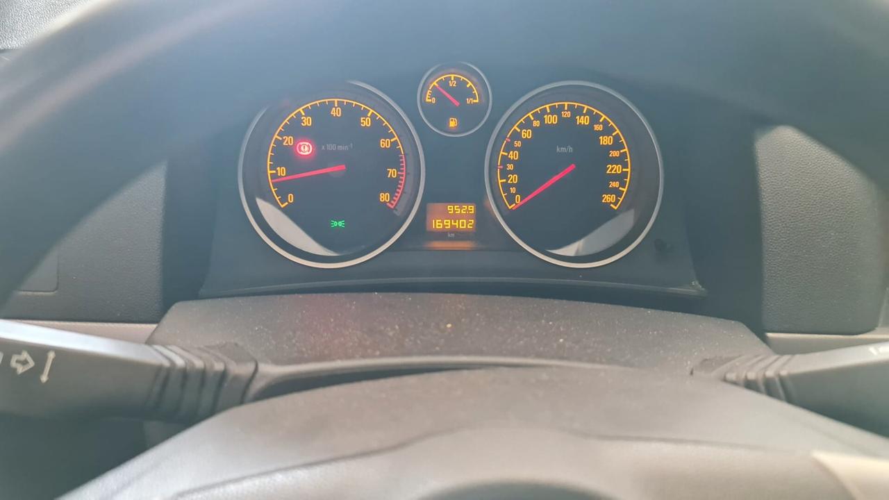 Opel Astra 1.4 16V Twinport 5 porte Enjoy