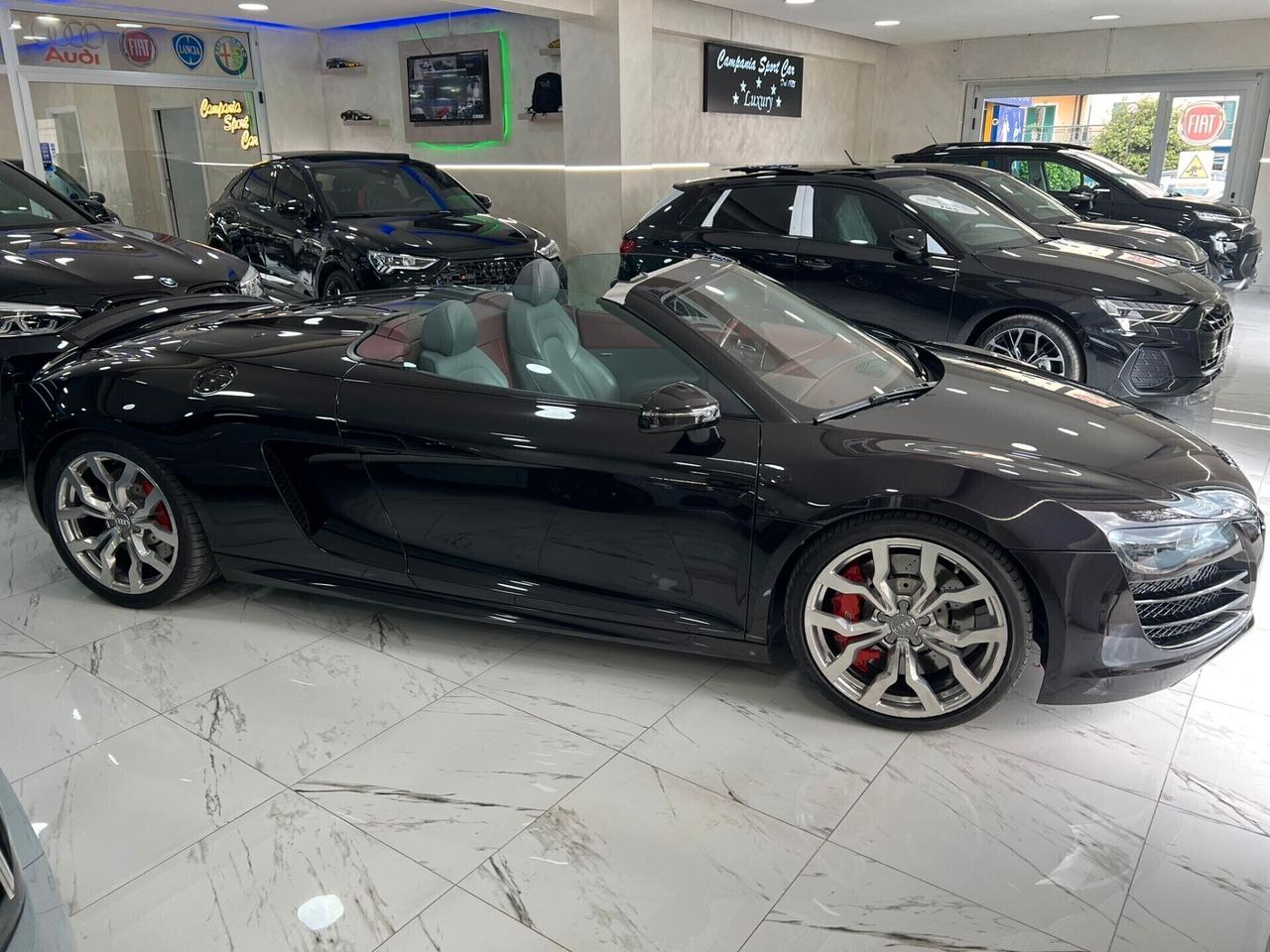 NUOVA AUDI R8 5.2 V10 FSI 525CV QUATTRO R-TRONIC CABRIO IDENTITY BLACK