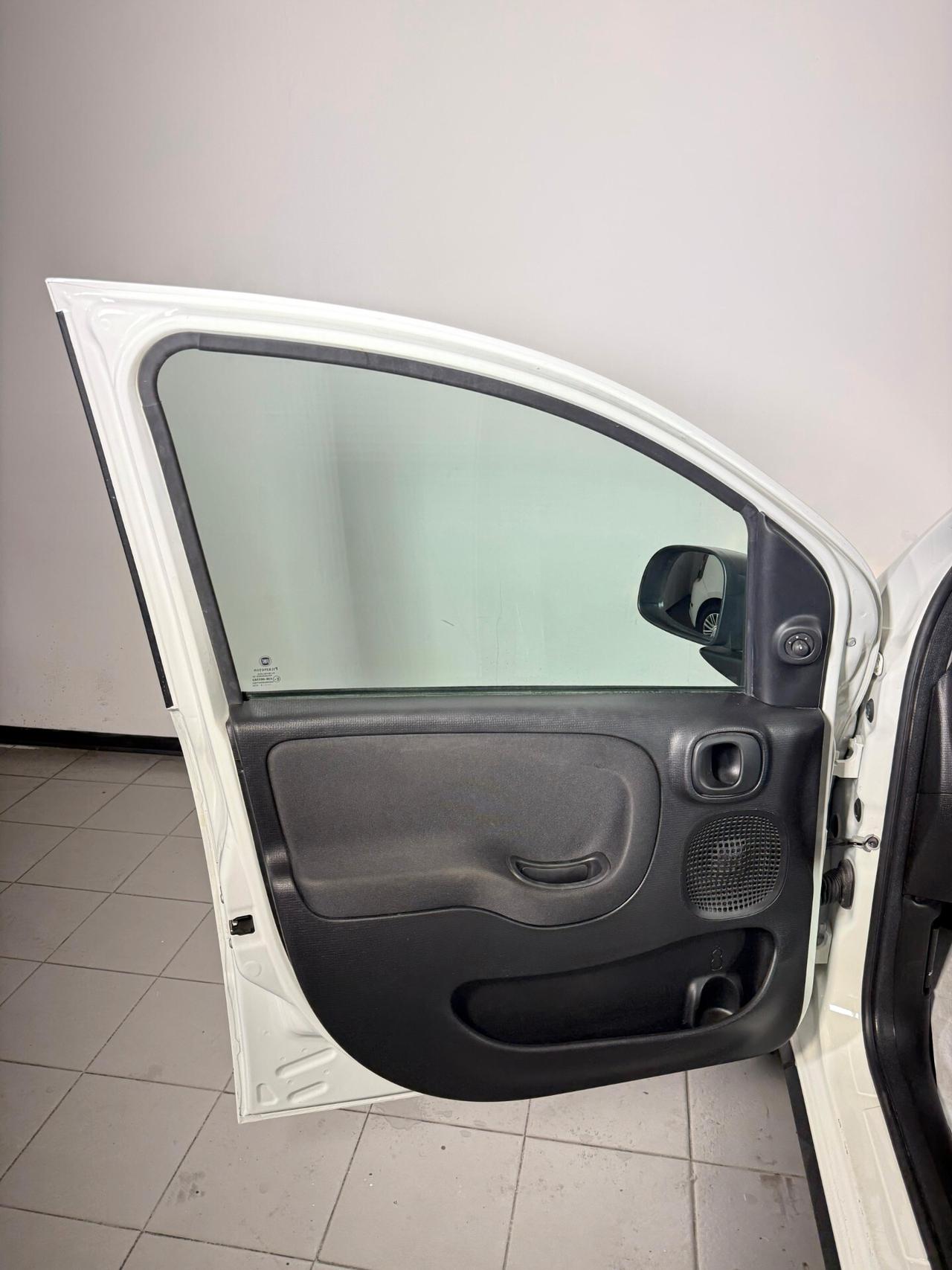 Fiat Panda 1.0 FireFly S&S Hybrid IVA ESPOSTA